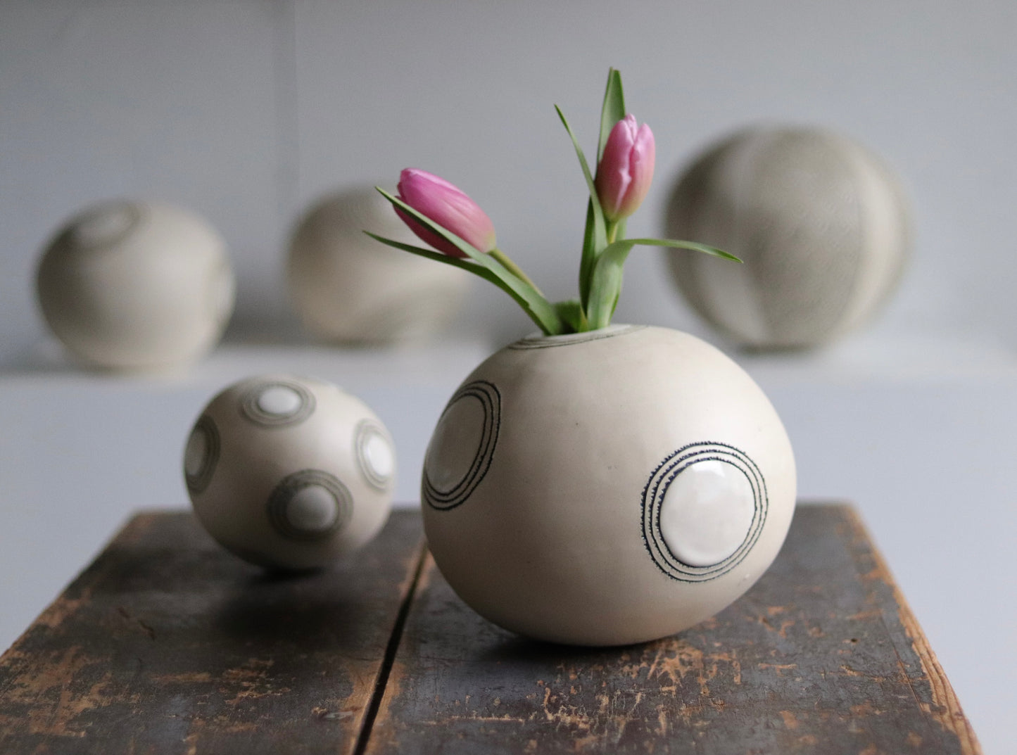 Orb - White - Circles - Medium