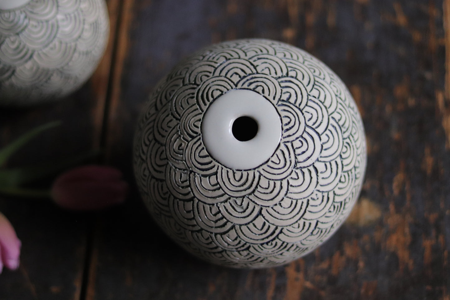 Orb - White - Scale - Medium