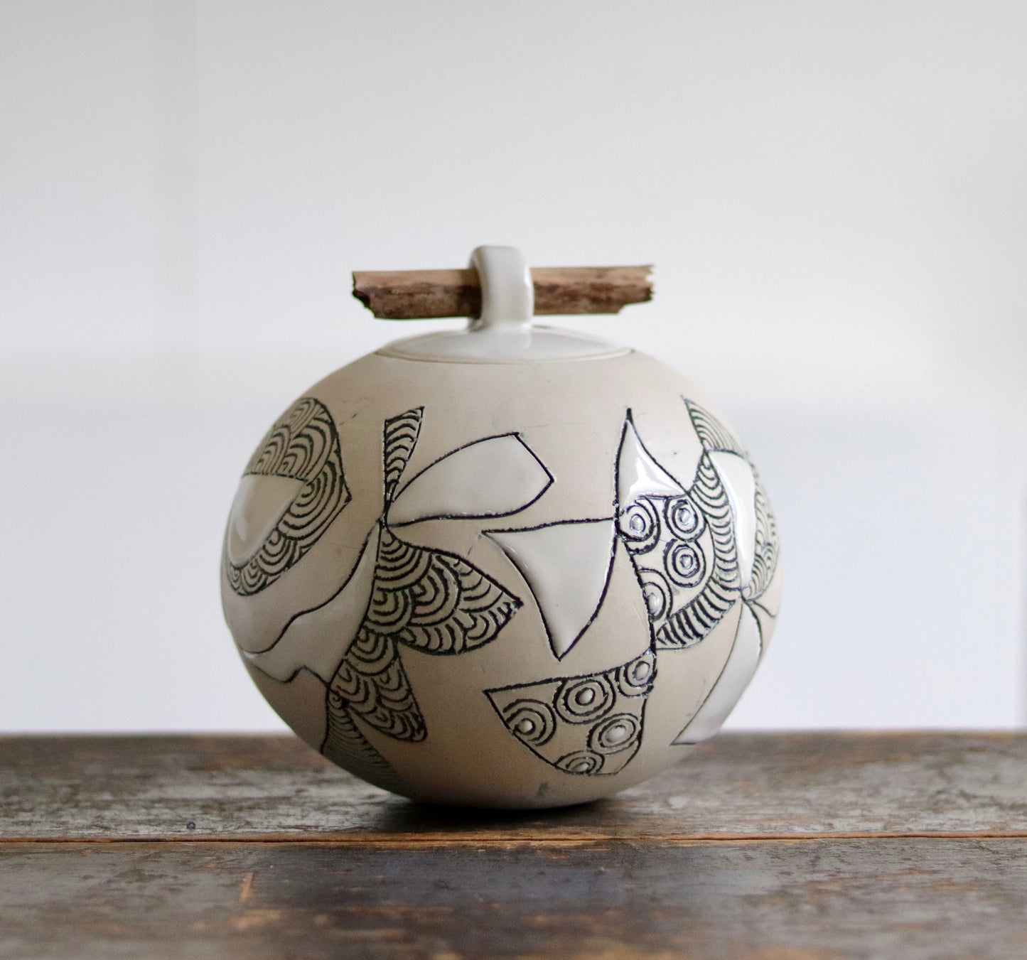 Urn - White Abstract w Stick Lid