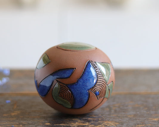 Urn - Abstract Design - Dark Stonware w Glazed Lid