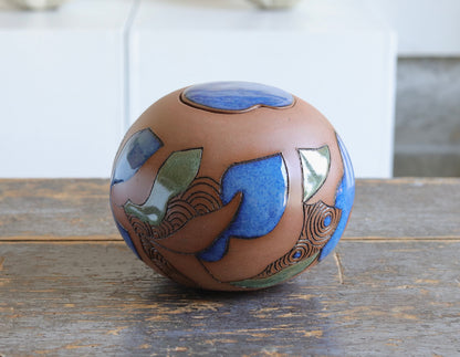 Urn - Abstract Design - Dark Stonware w Glazed Lid