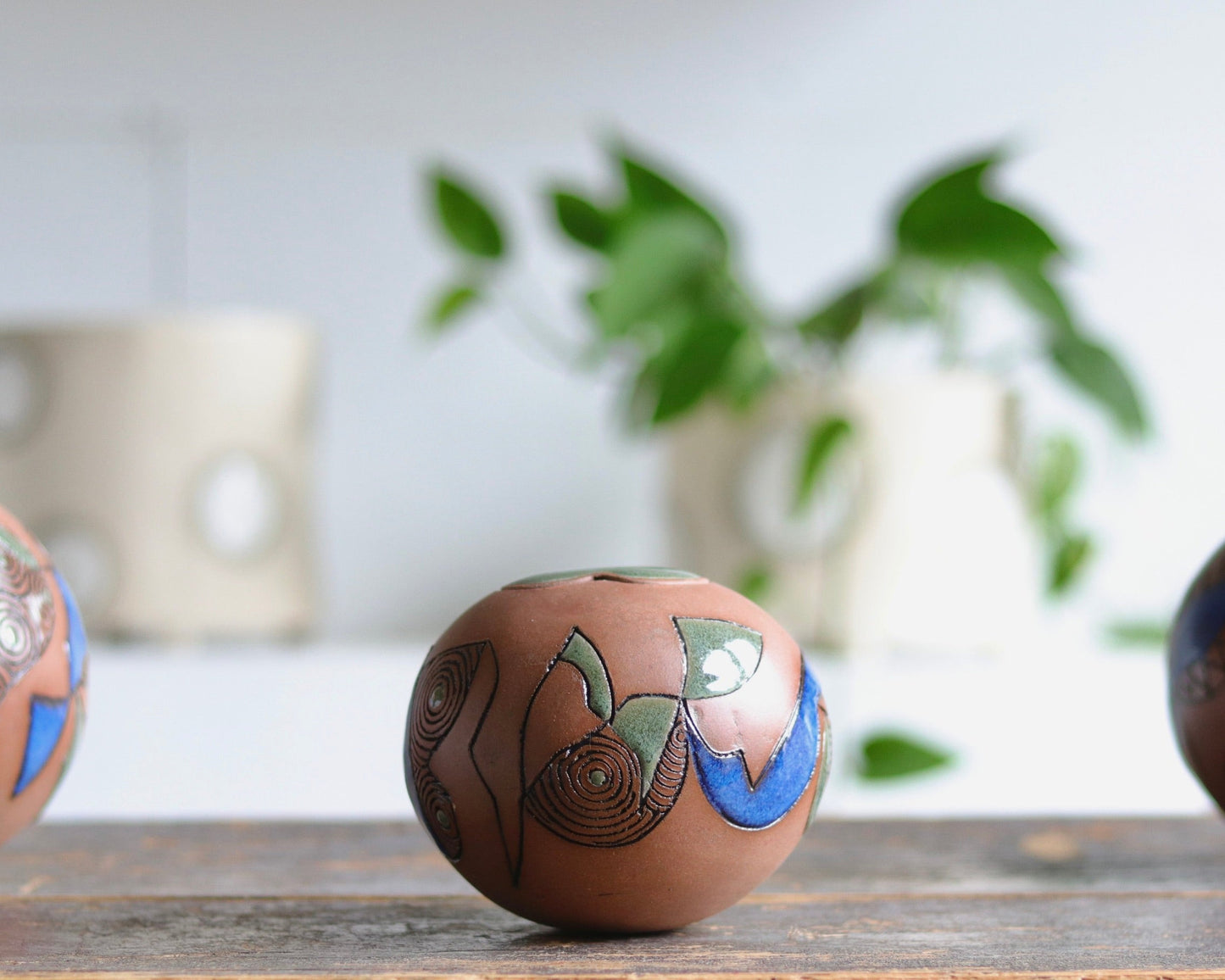 Urn - Abstract Design - Dark Stonware w Glazed Lid