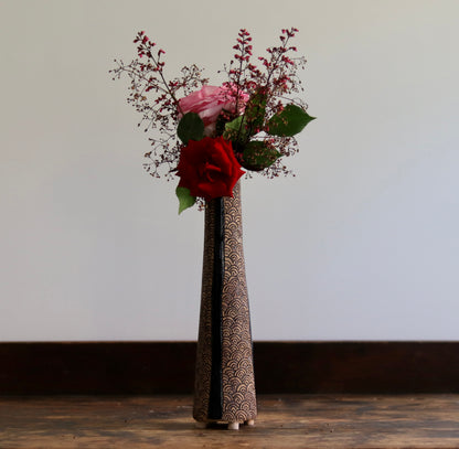 Vase - Tan Scale Design