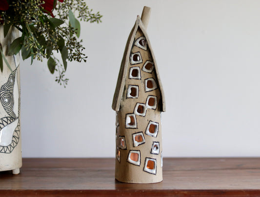 Lantern House - Tall with white windows