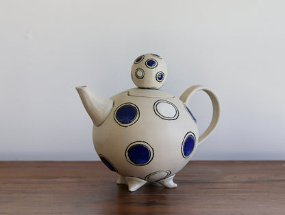 Teapot - Circles w Blue and White