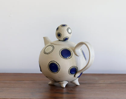 Teapot - Circles w Blue and White