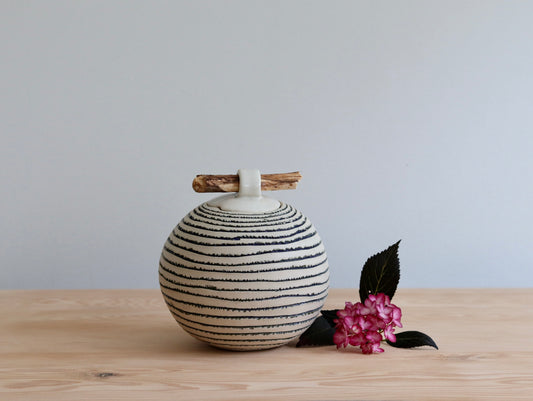 Urn - White with horizontal stripes