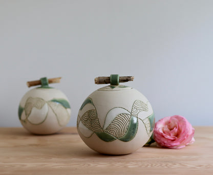Urn - Green Abstract w Stick Lid